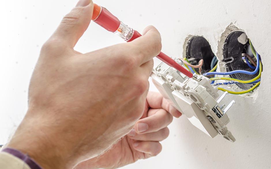 travail électricien Brie-Comte-Robert